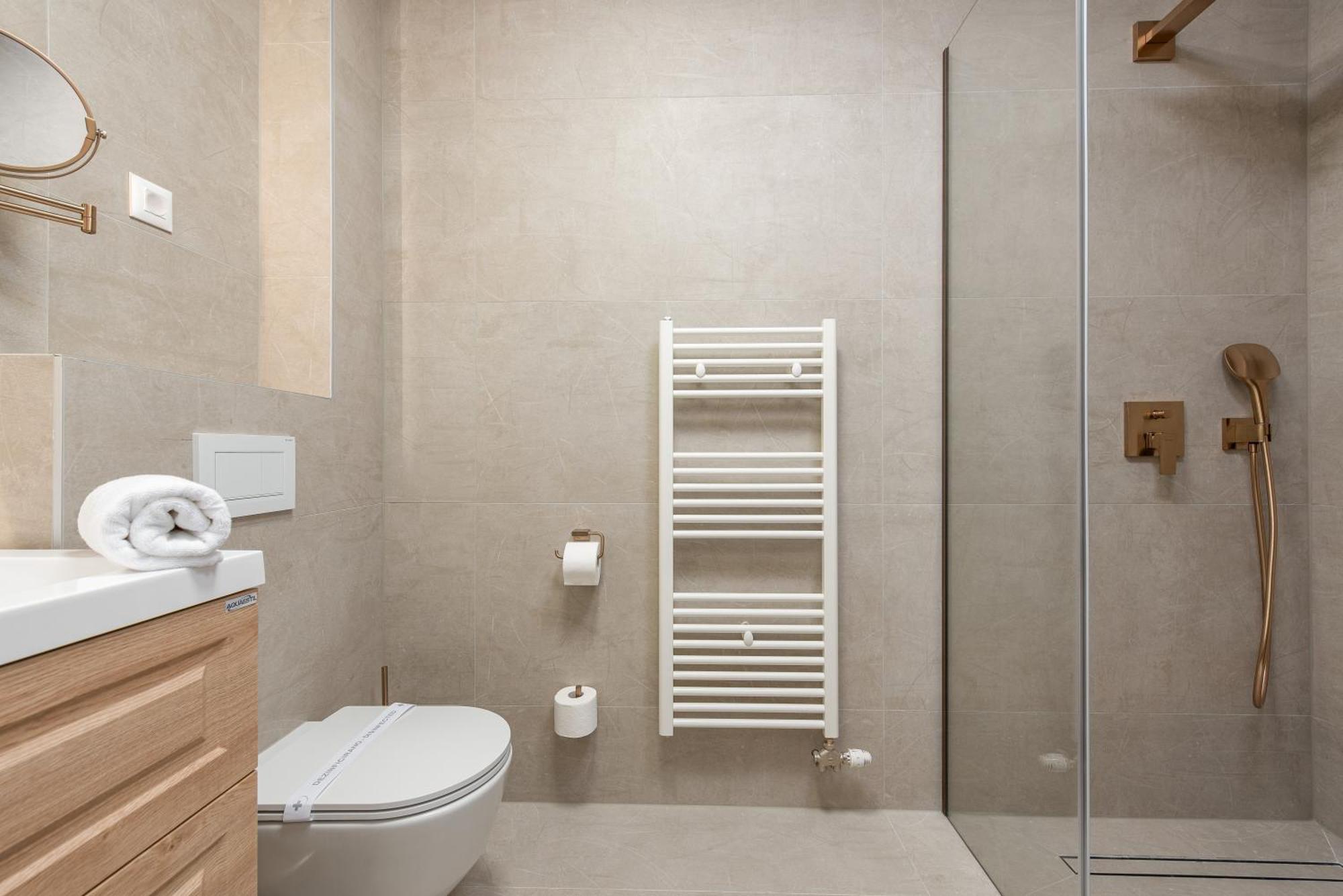 & Niko Apartament
