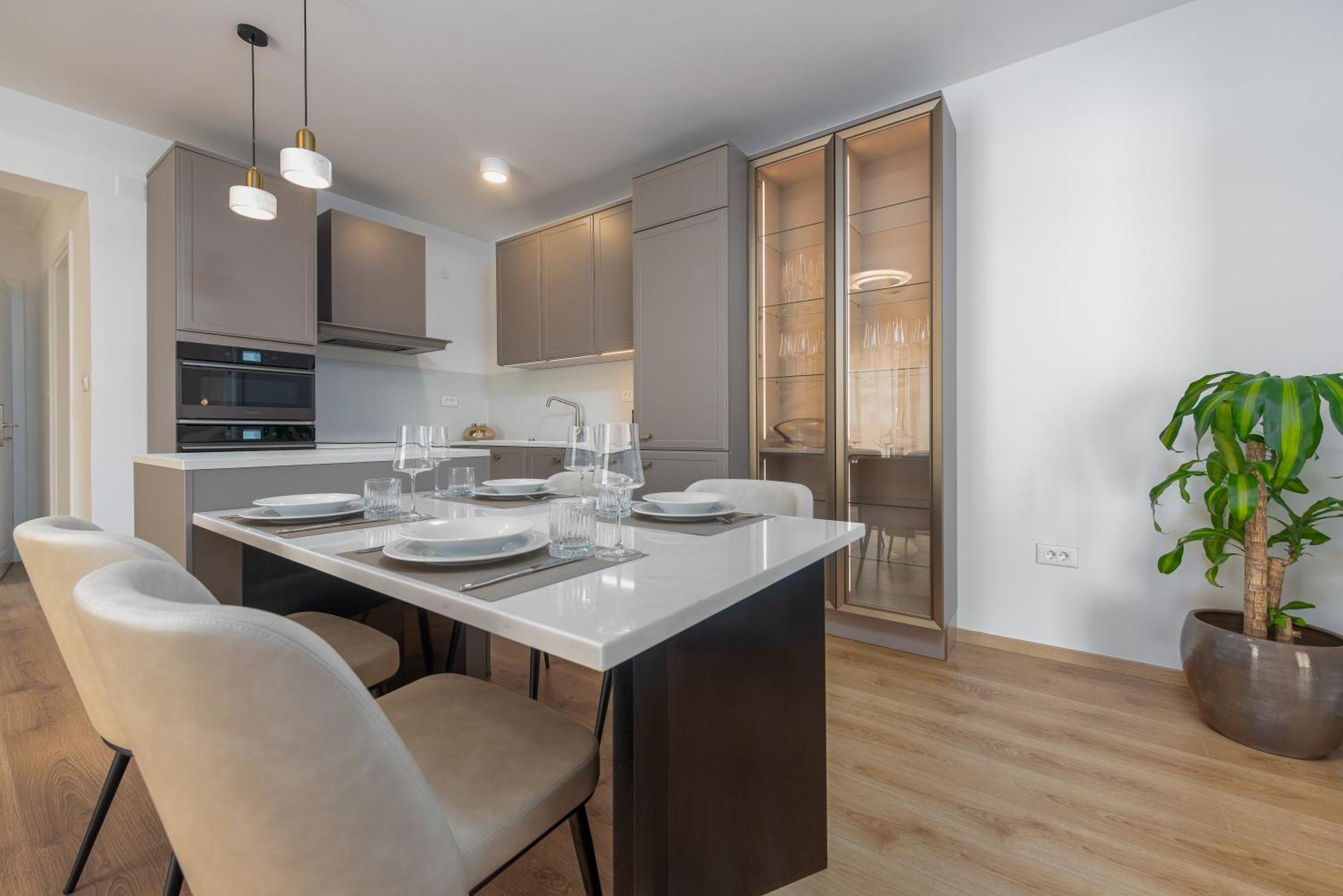 & Niko Apartment